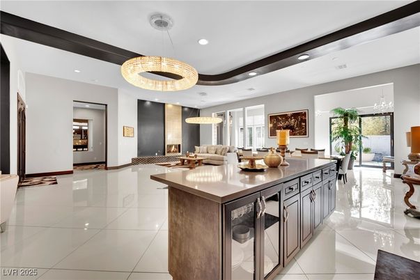 Chandelier, Dining room, Interior, Living room, Pendant Lights, Recessed Lighting