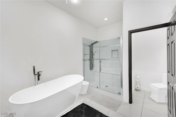 Bathroom, Free Standing Baths, Glass Shower, Interior, Recessed Lighting