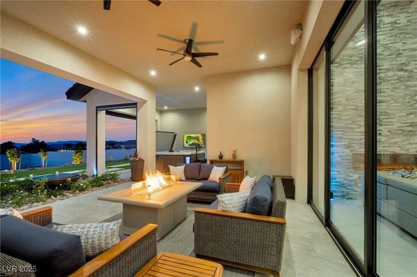 Interior, Living room, Recessed Lighting, Stone Walls, Water