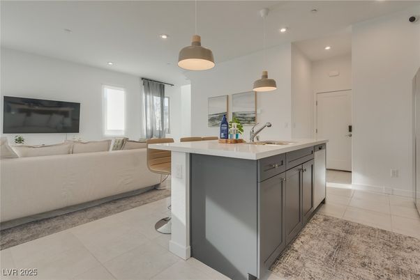 Interior, Kitchen, Living room, Pendant Lights, Recessed Lighting