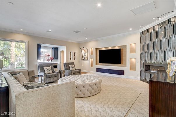 Fireplace, Interior, Living room, Recessed Lighting