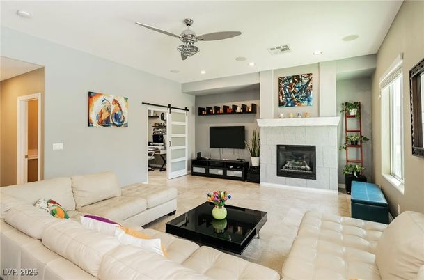Fireplace, Interior, Living room, Recessed Lighting