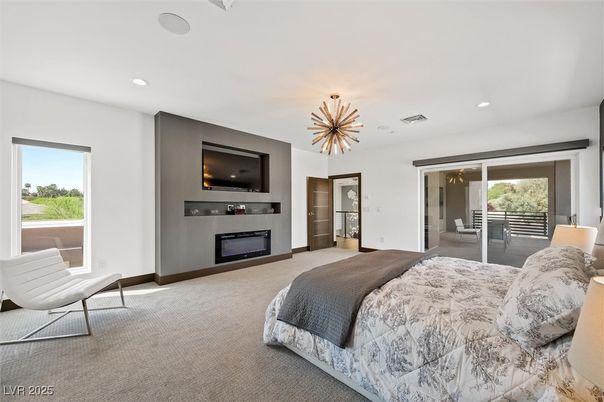 Bedroom, Fireplace, Interior, Pendant Lights, Recessed Lighting