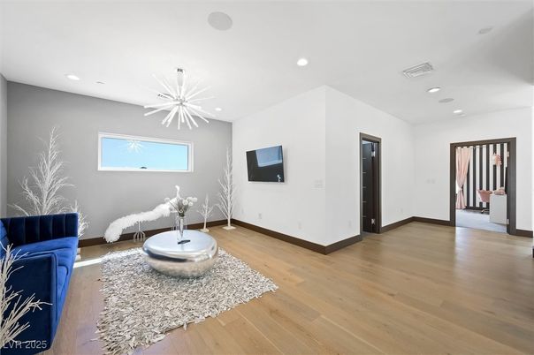 Interior, Recessed Lighting, Wood Texture Flooring