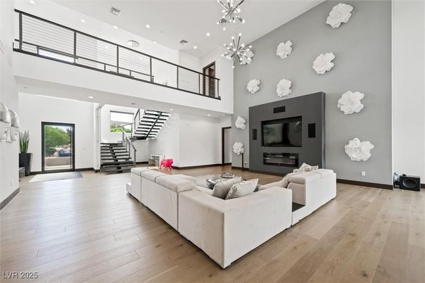 Interior, Living room, Pendant Lights, Recessed Lighting, Wood Texture Flooring