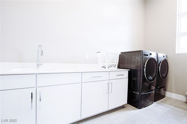 Interior, Washer
