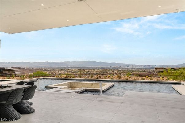 Exterior, Pool, Other