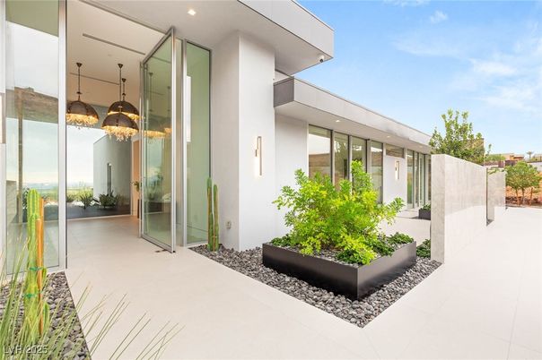 Exterior, Pendant Lights