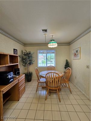 Dining room, Interior