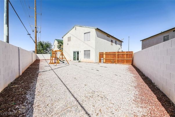 Backyard, Exterior, Playground