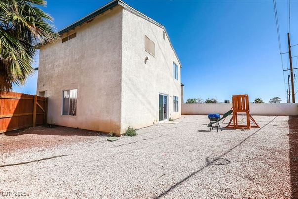 Backyard, Exterior, Playground