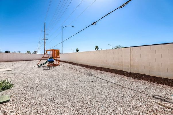 Backyard, Exterior, Playground