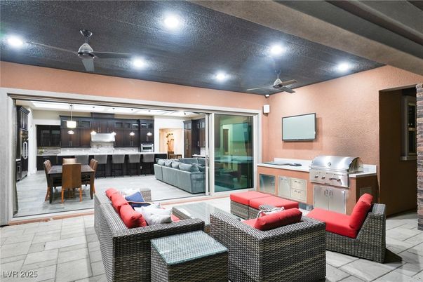 Dining room, Interior, Living room, Recessed Lighting