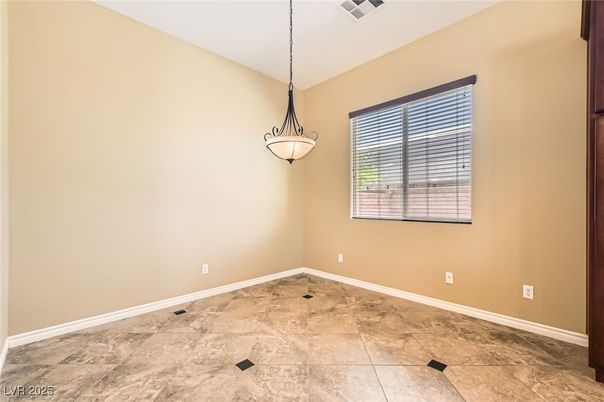 Empty room, Interior, Pendant Lights