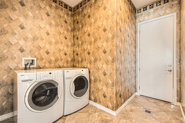 Interior, Washer
