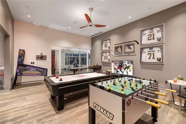Billiard Table, Game Room, Interior, Recessed Lighting, Wood Texture Flooring