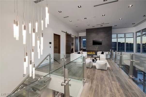 Fireplace, Interior, Living room, Pendant Lights, Recessed Lighting, Wood Texture Flooring