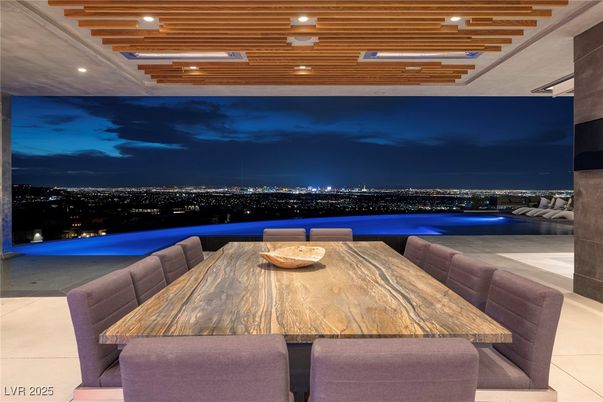 Dining room, Interior, Recessed Lighting
