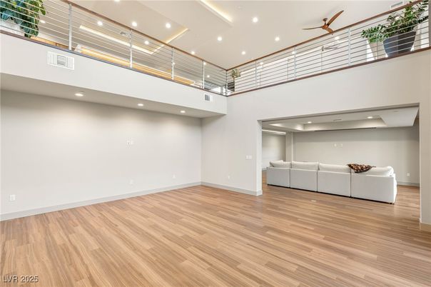 Interior, Recessed Lighting, Wood Texture Flooring