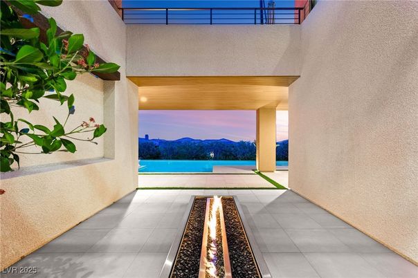 Exterior, Pool, Other