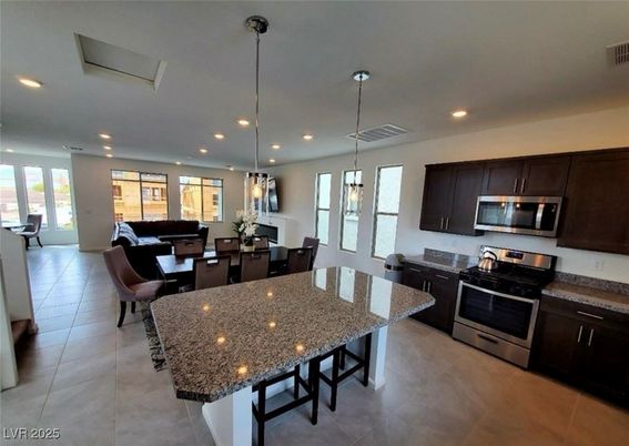 Dining room, Interior, Kitchen, Pendant Lights, Recessed Lighting, Stainless Steel Appliances