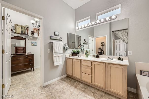 Bathroom, Dual Sink Vanities, Interior