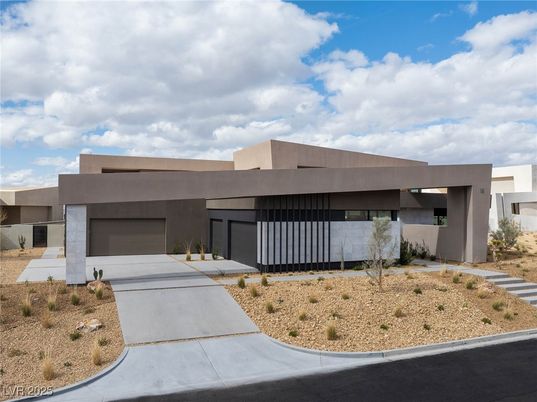 Attached, Exterior, Facade, Modern