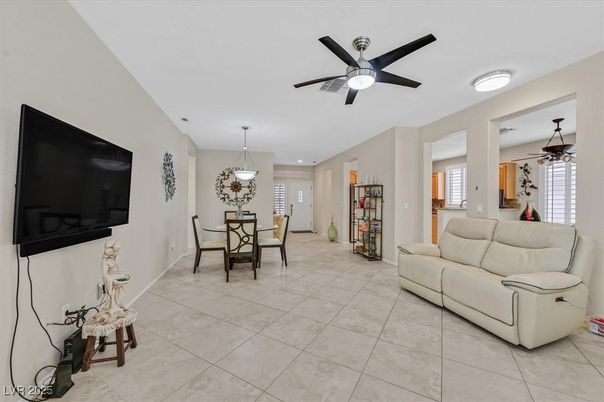 Dining room, Interior, Pendant Lights, Recessed Lighting