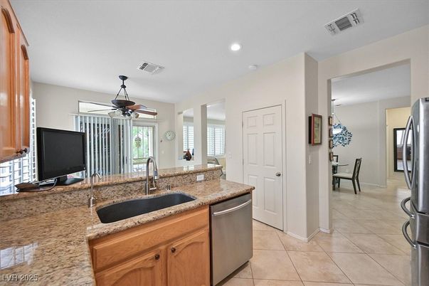 Dining room, Interior, Kitchen, Recessed Lighting