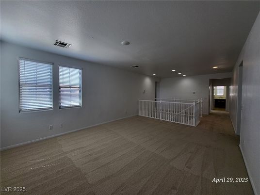 Empty room, Interior, Recessed Lighting