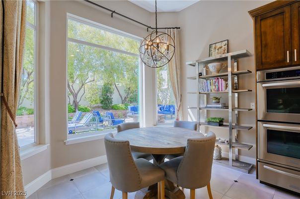 Dining room, Interior, Kitchen, Pendant Lights, Stainless Steel Appliances
