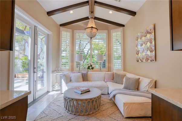 Interior, Living room, Pendant Lights, Recessed Lighting, Wooden Beams