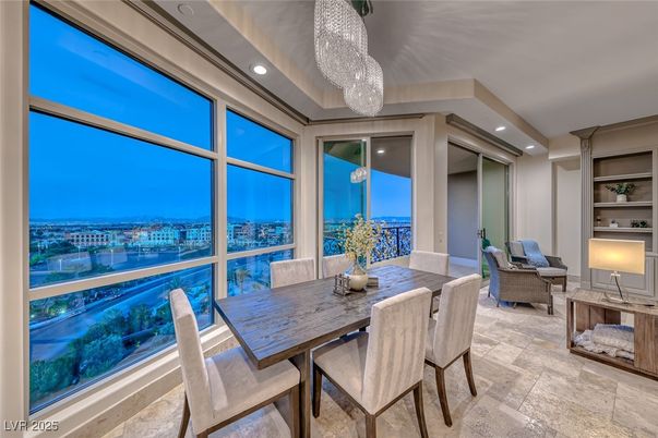 Dining room, Interior, Pendant Lights, Recessed Lighting, Water