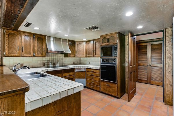 Interior, Kitchen, Recessed Lighting, Tile Countertops
