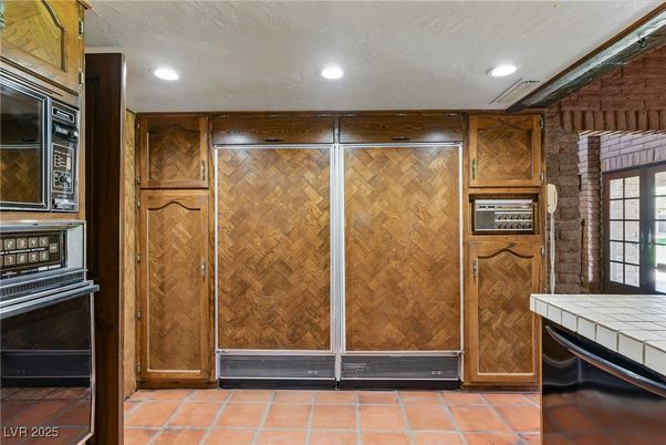 Interior, Recessed Lighting