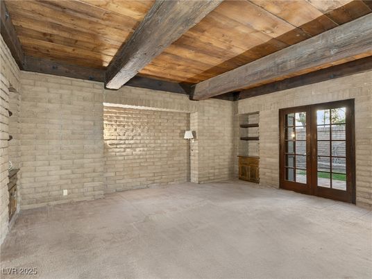 Empty room, Interior, Stone Walls, Wooden Beams, Wooden Ceilings