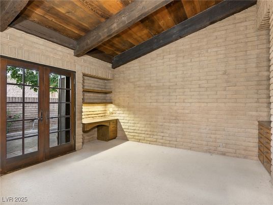 Empty room, Interior, Stone Walls, Wooden Beams, Wooden Ceilings
