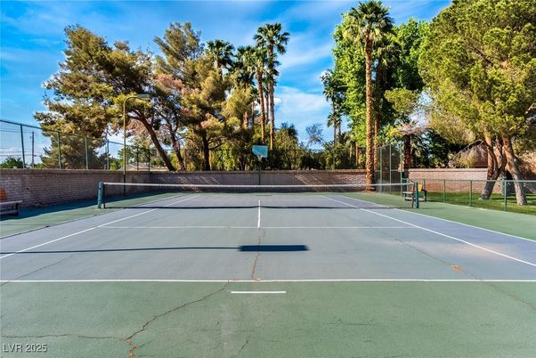 Exterior, Tennis Courts