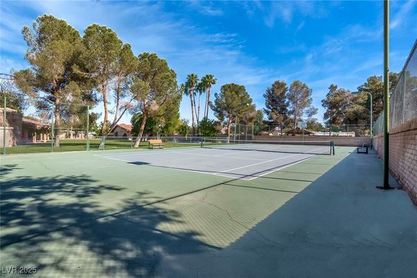 Exterior, Tennis Courts