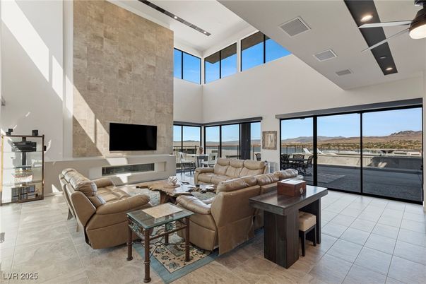 Fireplace, Interior, Living room, Recessed Lighting