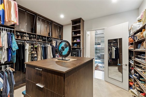 Interior, Recessed Lighting, Walk-in Closets