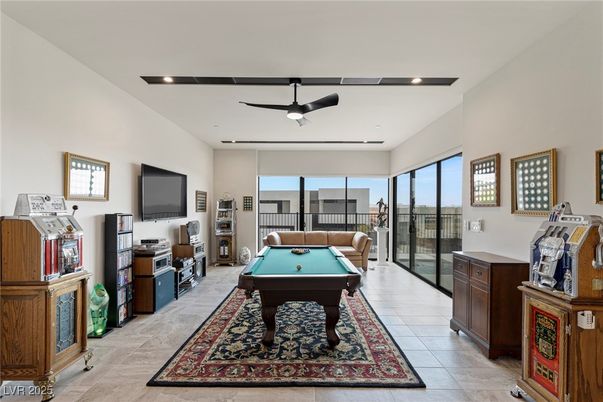Billiard Table, Game Room, Interior, Recessed Lighting
