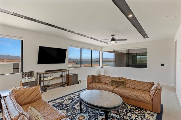 Interior, Living room, Recessed Lighting, Water