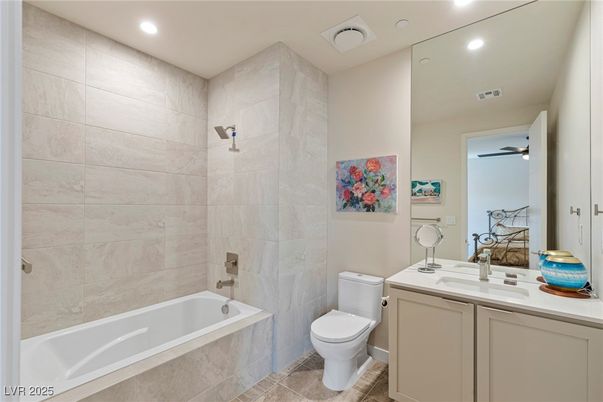 Bathroom, Interior, Recessed Lighting