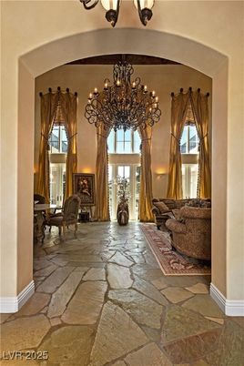 Chandelier, Interior