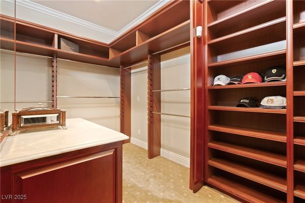 Interior, Walk-in Closets