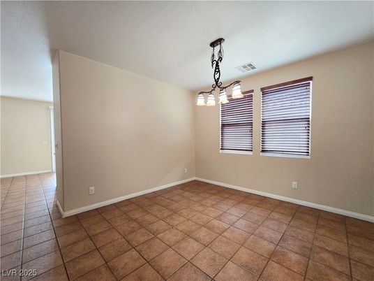 Empty room, Interior, Pendant Lights