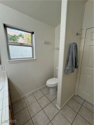 Bathroom, Interior, Tile Countertops