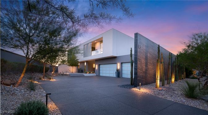 Attached, Exterior, Facade, Modern