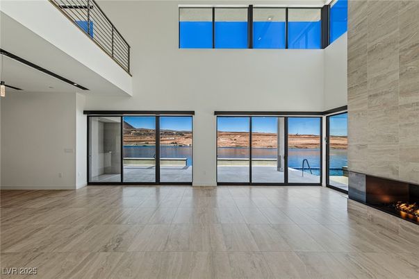 Empty room, Fireplace, Interior, Water